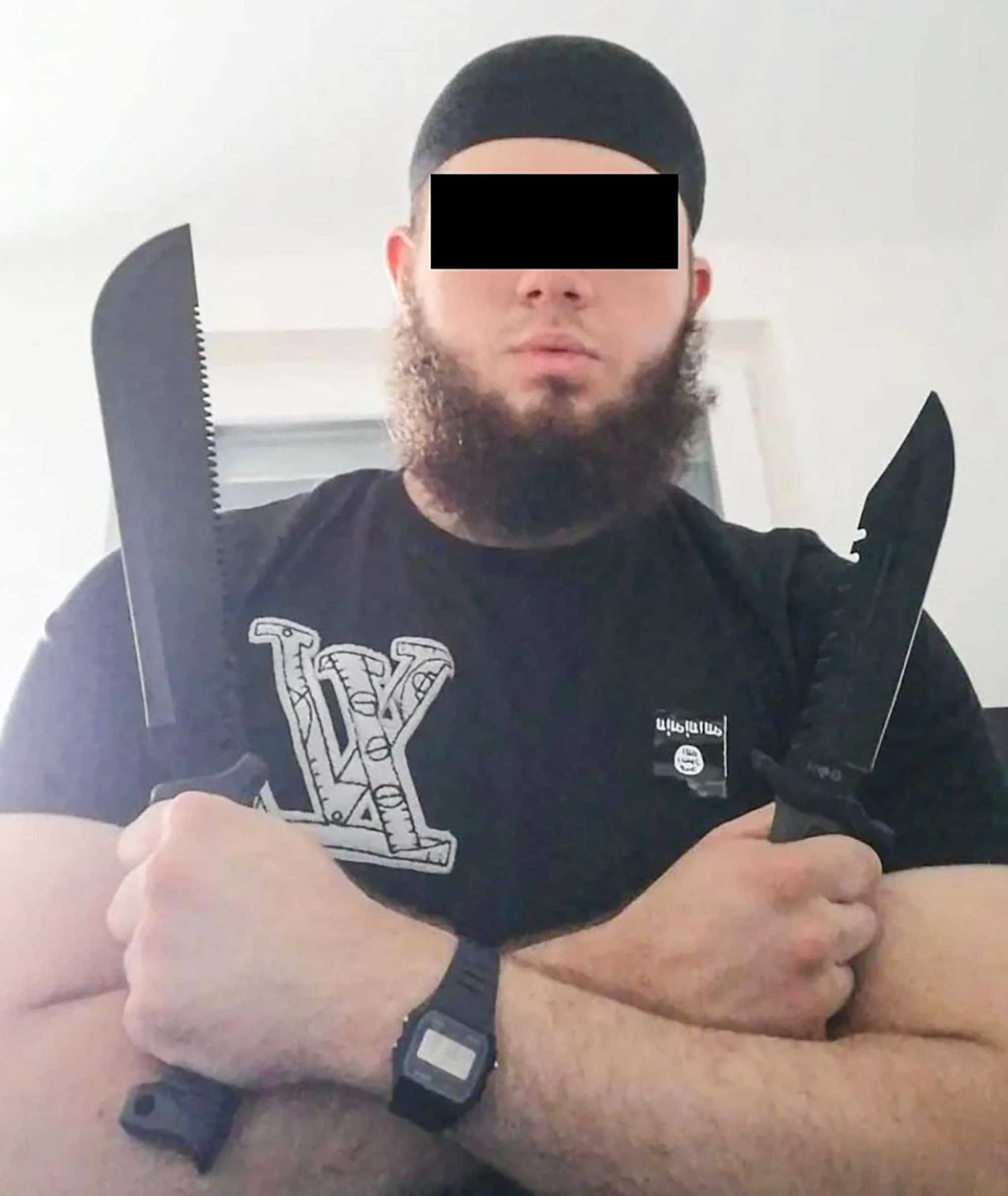 Image shows one of the terrorists, Beran Aliji, 19, from Gostivar, North Macedonia, undated photo. A 15-year-old who was arrested for planning a terrorist attack was released. Note: Private photo from local media. (Newsflash)
